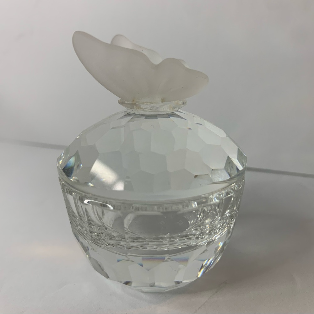 Swarovski Crystal Butterfly Round Trinket Box, 1976-1988, Frosted Vintage